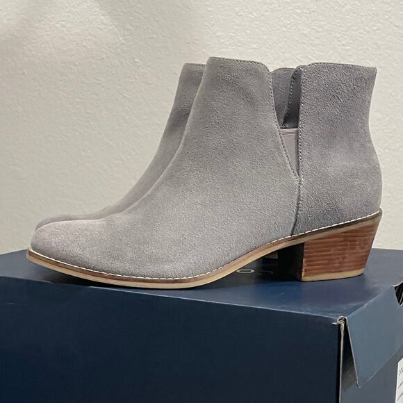 Cole Haan Shoes - COLE HAAN Abbot Gray Suede Chelsea Boots Size 8